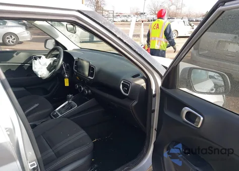 2022 Hyundai Venue Sel from USA, damaged, VIN KMHRC8A37NU199551